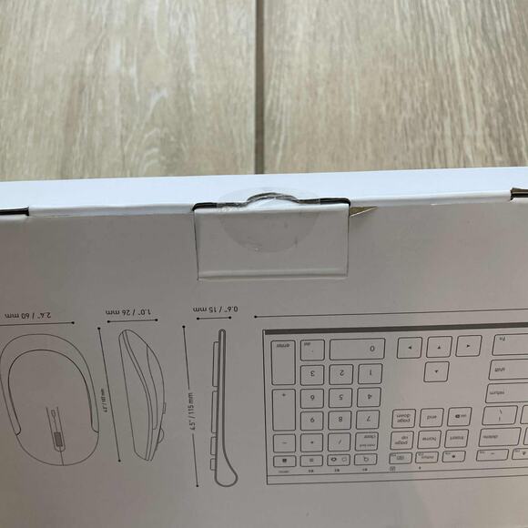 Macally Aluminum Bluetooth Keyboard Mouse Combo Sealed Rechargeable Multi-Device - Picture 5 of 8